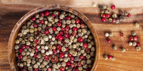 How to use pepper in the kitchen?
