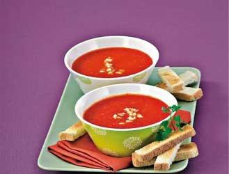 Spicy tomato soup and its mouillettes