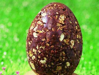 Easter egg with almonds and cereals