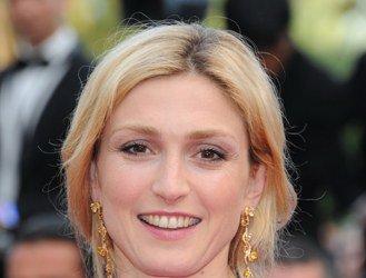 Decryption of Julie Gayet's spike braid at the Cannes Film Festival