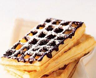 Dietetic recipe of waffles with chocolate sauce