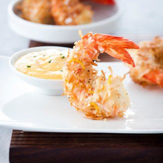 Crispy prawns with coconut and dip mango chives