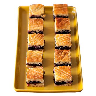 Basque cake with cherry jam