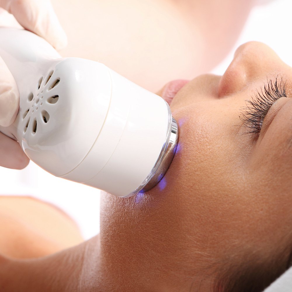 LPG, facelift by acupuncture, ultrasound: rejuvenate with new techniques of aesthetic medicine